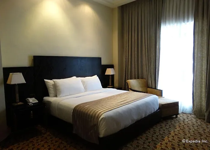 The Luneta Hotel
